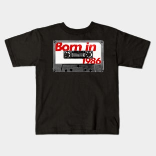 Born in 1986  ///// Retro Style Cassette Birthday Gift Design Kids T-Shirt